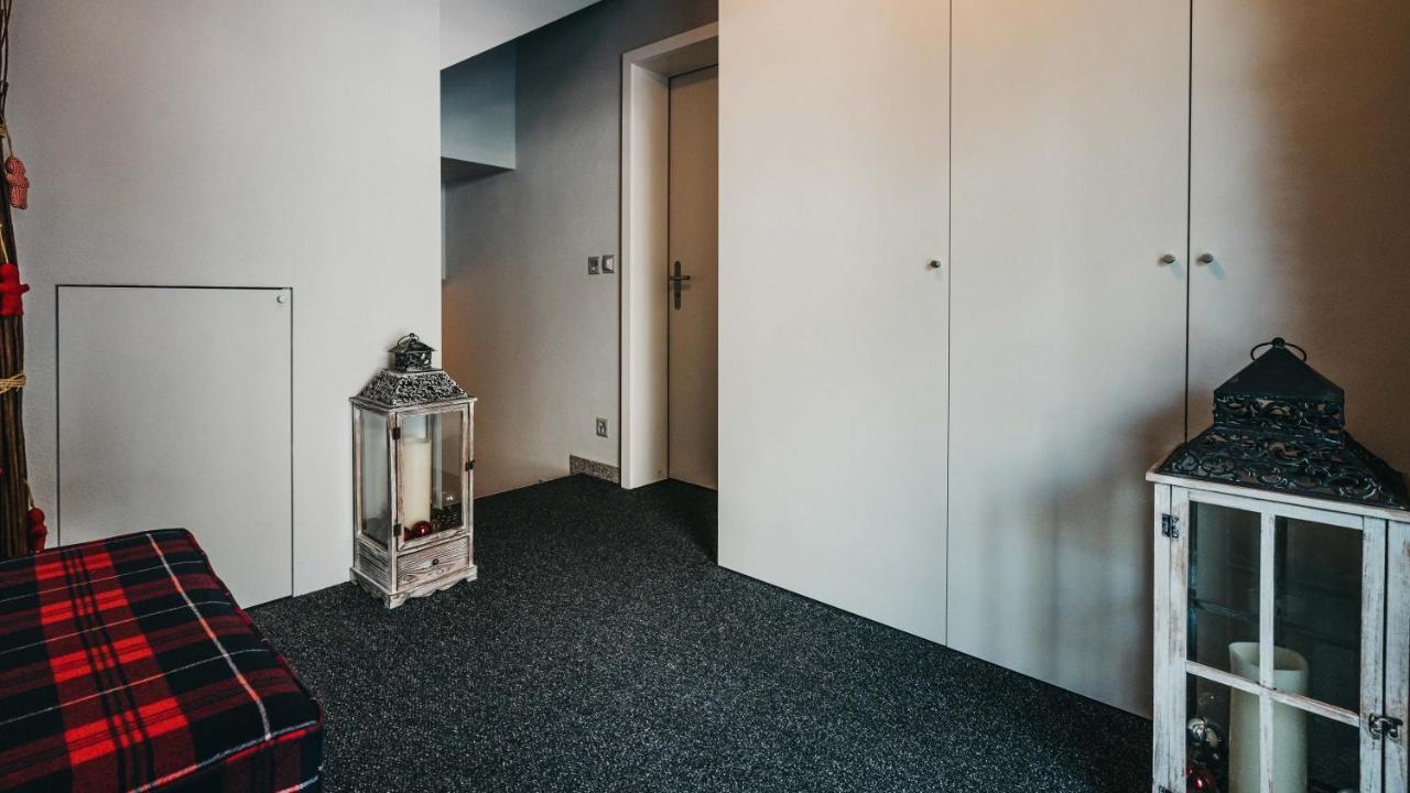 Apartamento Charming 4 Bed Flat In Flims Exterior foto